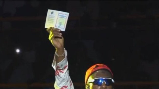 Musique / L’Oiseau Rare au cœur d’une polémique&nbsp;: ses propos qui passent mal au Gabon