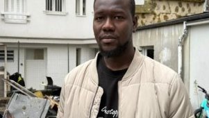 Paris : Anne Hidalgo décore Fousseynou Samba Cissé, sauveteur d’une famille en flammes