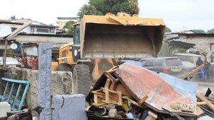 Libreville&nbsp;: la mairie désencombre le quartier STFO pour libérer l’espace public