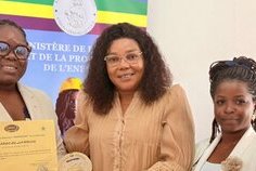 Awards de la presse gabonaise Makongonio 2025&nbsp;: Denise Billogue sacrée meilleure  reporter radio