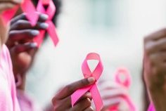 Cancer du sein&nbsp;: après les campagnes d’Octobre Rose, quel suivi pour les femmes&nbsp;?