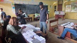 Législatives et locales 2025&nbsp;: nouvelle chance pour les électeurs de Ntoum, Moabi ,  Lékoni-Lékori et Rennes en France.