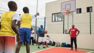 Libreville&nbsp;: Le Chef de l’État visite  de nouvelles infrastructures de proximité