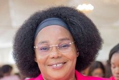 Octobre Rose : la Ministre Élodie Diane Fouefoue épouse Sandjoh en première ligne contre les cancers féminins