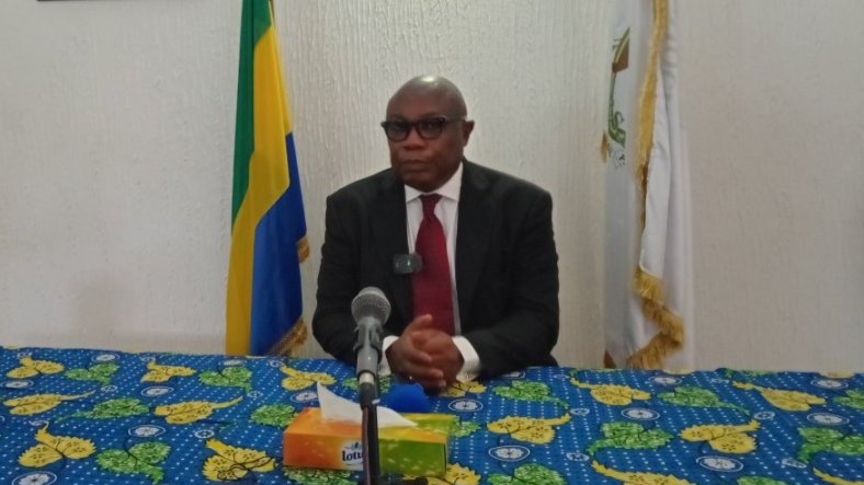 Administration publique&nbsp;: Maganga Moussavou dénonce la gestion à vue et propose des solutions