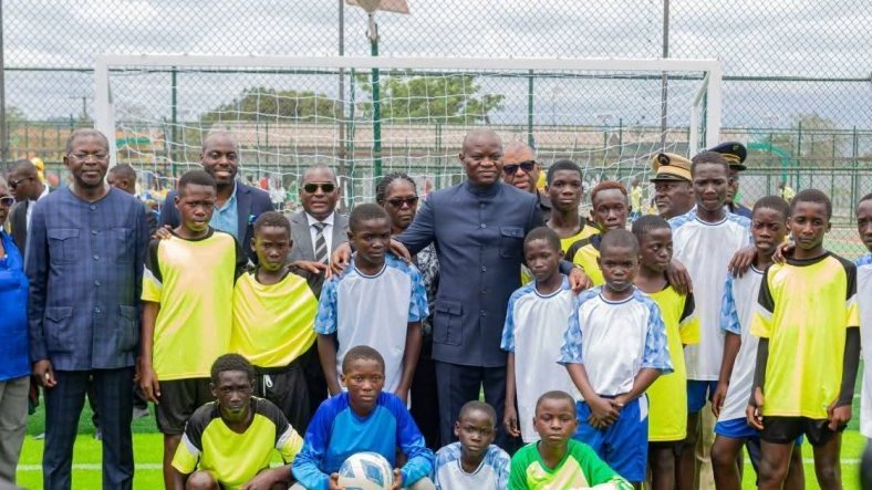 Tchibanga : des plateaux sportifs connectés pour la jeunesse
