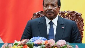 Biya, 92 ans, se lance dans la course pour un 8ᵉ mandat au Cameroun