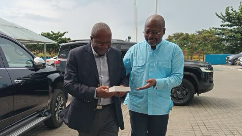 Politique&nbsp;: Vers un rapprochement stratégique entre  Alain Claude Bilie-By-Nze et  Michel Ongoundou Loundah&nbsp;?