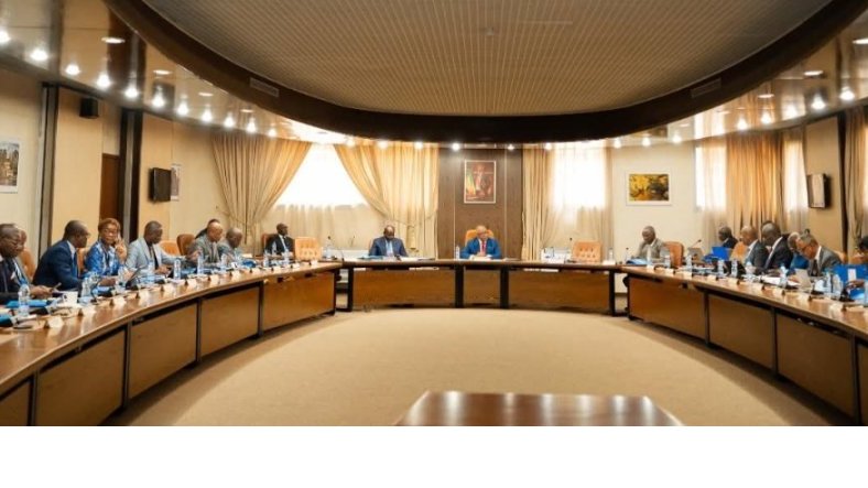 Conseil interministériel : le Gouvernement recentre l’action publique autour de la souveraineté économique et des échéances électorales