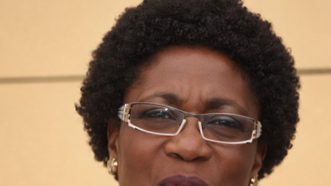 Hommage / LUMIÈRES VIVES SUR LA PROFESSEURE ELISABETH OYANE-MÉGNIER&nbsp;: La Parole d’une Étoile éternelle 