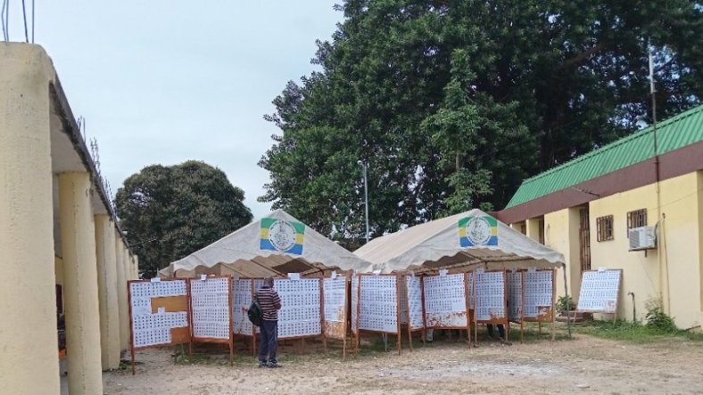 Législatives et locales 2025 : irrégularités et confusion persistent malgré les correctifs