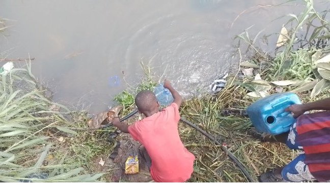Libreville&nbsp;: l’accès à l’eau demeure problématique dans plusieurs quartiers, le cas d’Awendjé en illustration