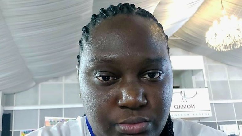 E-League&nbsp;: Grâce Esther, seule femme parmi 1500 participants, brise les codes du gaming au Gabon